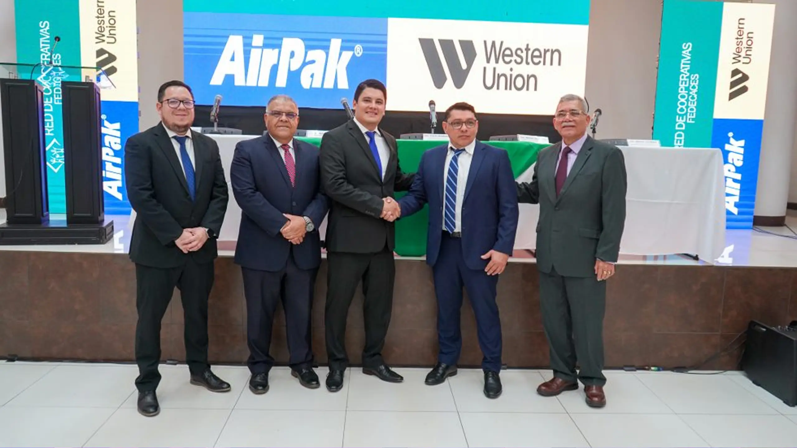 Lanzamiento oficial de la alianza con AirPak y Western Union