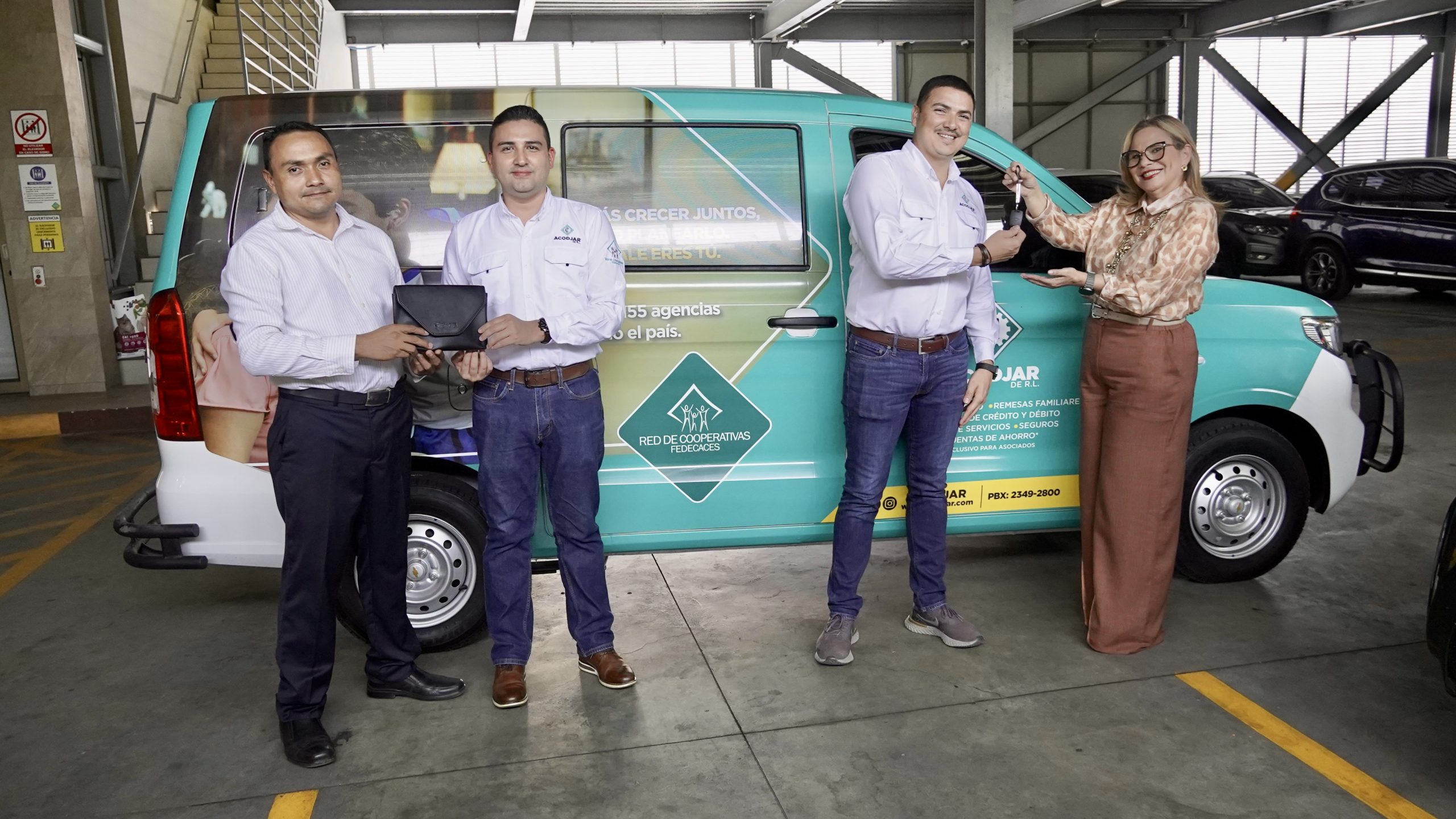 FEDECACES entrega nueva Coopemóvil a cooperativa ACODJAR